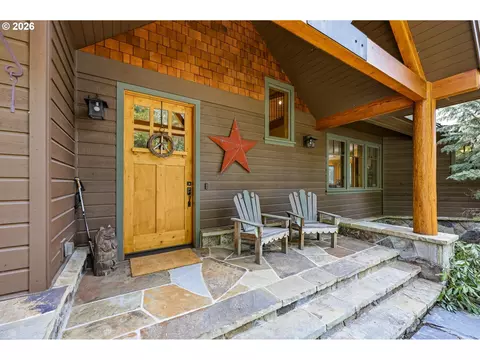 Exterior - 20680 E Glacier View Rd, Rhododendron, OR 97049 photo 5 of 11