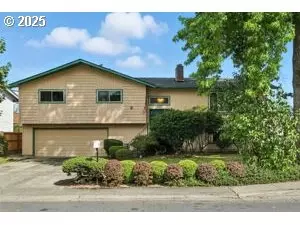 147 Alameda Dr, Kelso, WA 98626