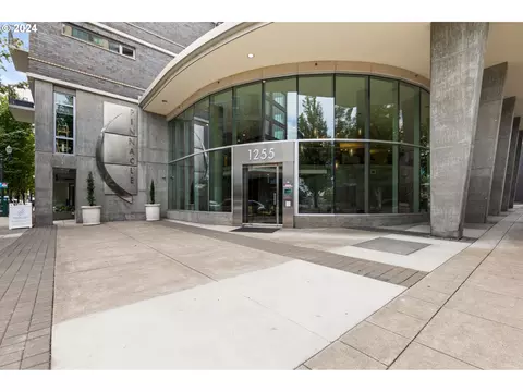 1255 NW 9th Ave #303, Portland, OR 97209