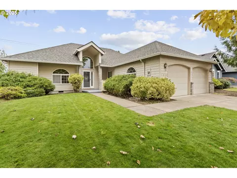 1656 Iron Horse Rd, Eugene, OR 97402