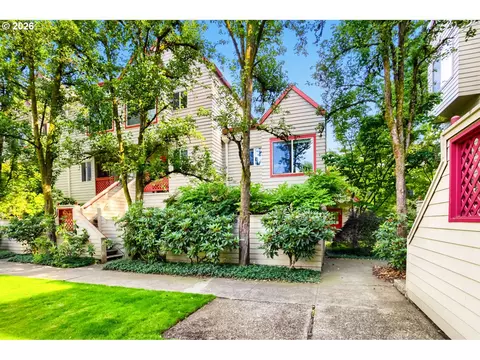 2805 NW Upshur St #J, Portland, OR 97210
