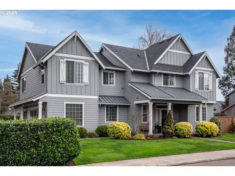 2113 Willamette Falls Dr, West Linn, OR 97068