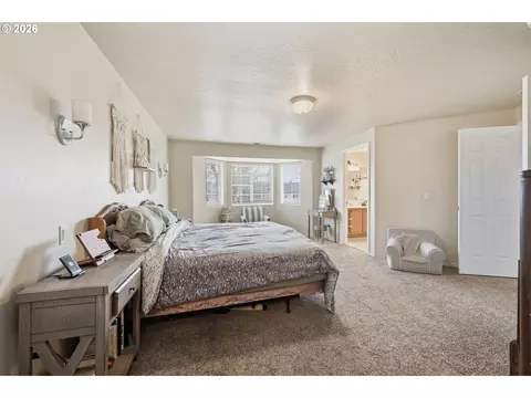 Bedroom - 3717 Riviera, Eugene, OR 97402 photo 1 of 5