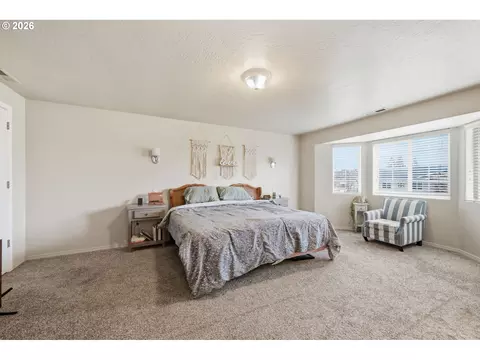Bedroom - 3717 Riviera, Eugene, OR 97402 photo 2 of 5