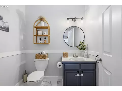 Bath - 3717 Riviera, Eugene, OR 97402 photo 1 of 3