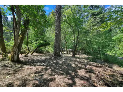 1 Storey Blvd, Eugene, OR 97405 photo 14