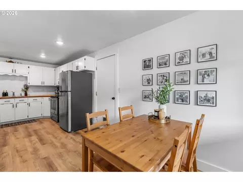 Dining - 1980 SW Quinney Ave, Pendleton, OR 97801 photo 1 of 3