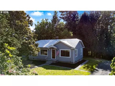 173 Pioneer Ave, Castle Rock, WA 98611