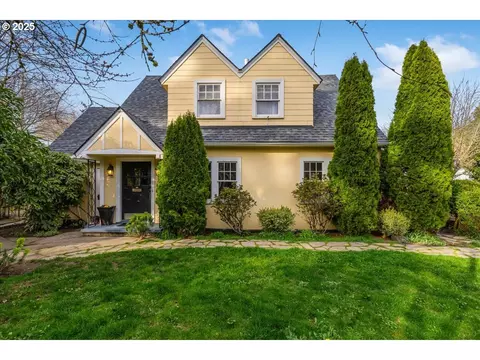 5390 Grove St, West Linn, OR 97068