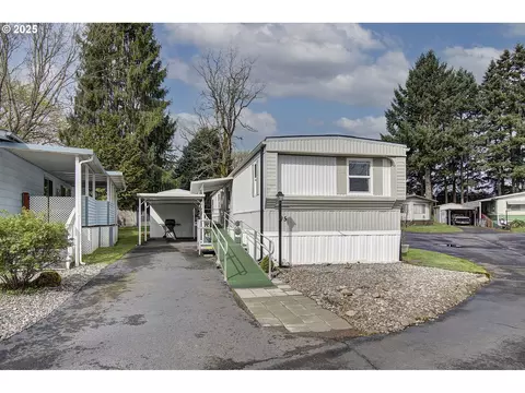 5404 NE 121st Ave #95, Vancouver, WA 98682