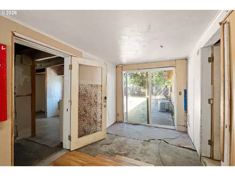 Other - 130 Sharon Dr, Phoenix, OR 97535 photo 2 of 7