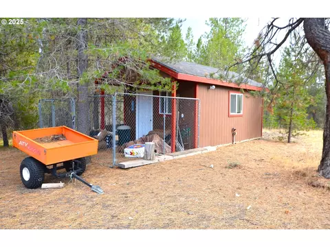 Exterior - 64955 Old Oregon, Pendleton, OR 97801 photo 4 of 7