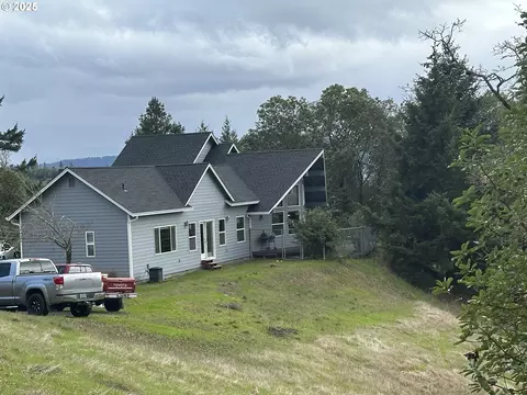 145 Melon Ln, Roseburg, OR 97471