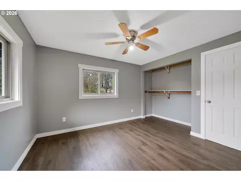 Bedroom - 4800 Brickyard Rd, Tillamook, OR 97141 photo 1 of 4
