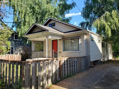 4623 SE Division St, Portland, OR 97206