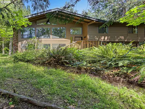 70165 E Barlow Trail Rd, Rhododendron, OR 97049