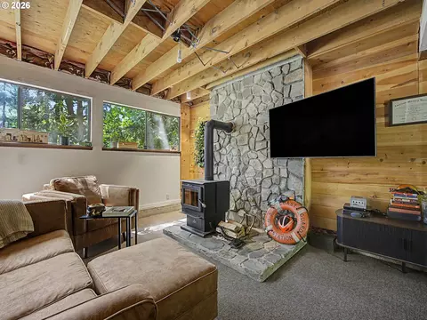 Living - 70165 E Barlow Trail Rd, Rhododendron, OR 97049 photo 6 of 6