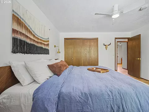 Bedroom - 70165 E Barlow Trail Rd, Rhododendron, OR 97049 photo 2 of 7