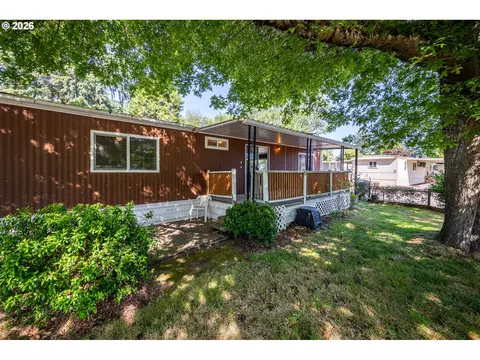 1475 Green Acres Rd #95, Eugene, OR 97408 photo 2