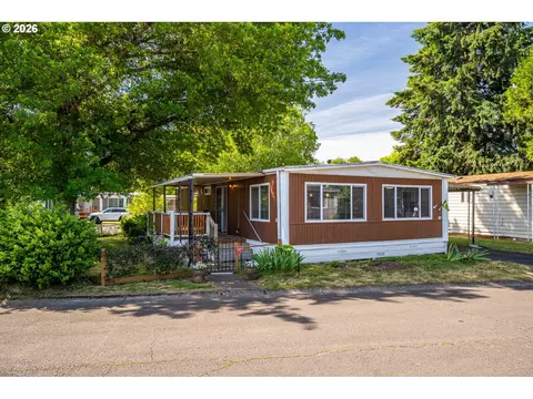 1475 Green Acres Rd #95, Eugene, OR 97408