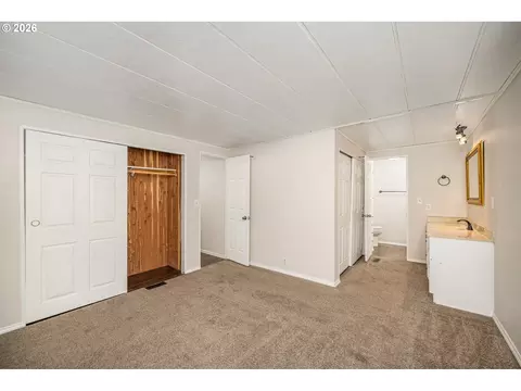 1475 Green Acres Rd #95, Eugene, OR 97408 photo 10