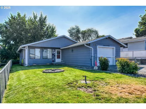 818 SW 10th St, Pendleton, OR 97801