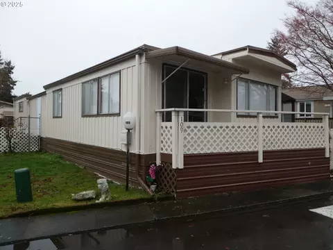 16901 SE Division St #109, Portland, OR 97236