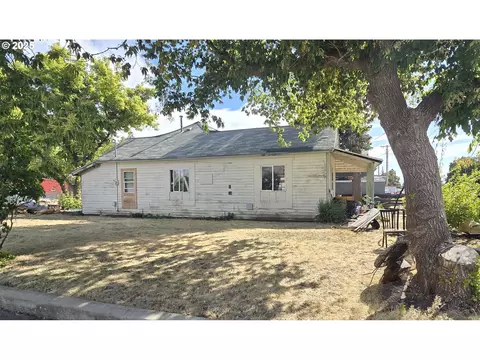 1503 R Ave, La Grande, OR 97850