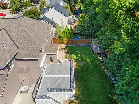 Exterior - 4000 SW 30th Dr, Gresham, OR 97080 photo 5 of 13