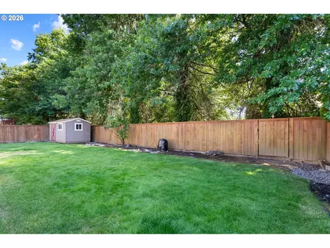 Exterior - 4000 SW 30th Dr, Gresham, OR 97080 photo 9 of 13