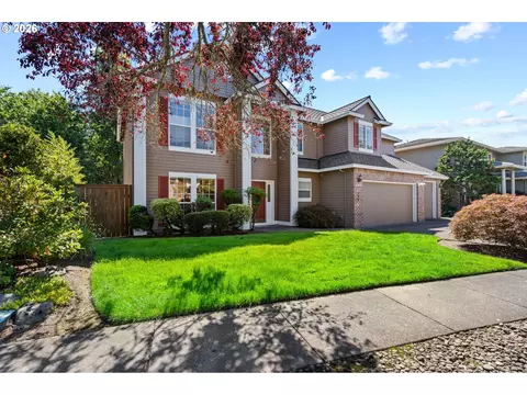 Exterior - 4000 SW 30th Dr, Gresham, OR 97080 photo 2 of 13