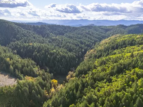 Oak Hill Rd, Roseburg, OR 97471