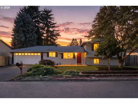 1120 Douglas Dr, West Linn, OR 97068
