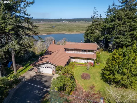 56358 Rusty Rd, Bandon, OR 97411