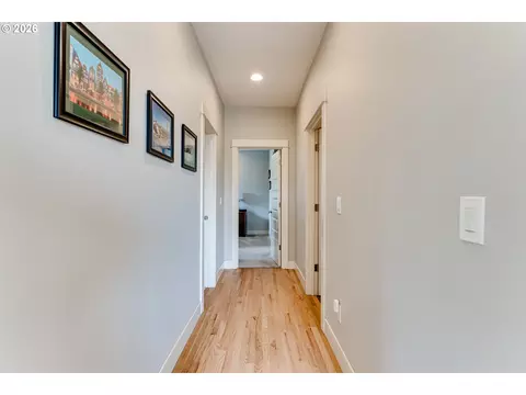 Entry Way - 3492 Whisper Ln, Eugene, OR 97401 photo 1 of 1