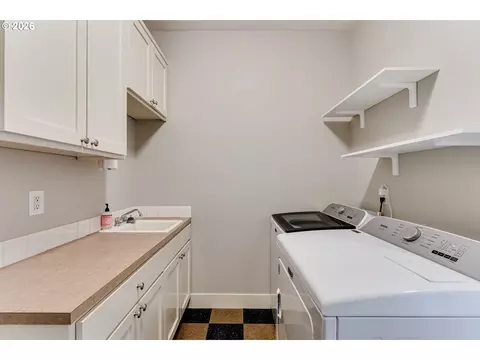 Other - 3492 Whisper Ln, Eugene, OR 97401 photo 4 of 6
