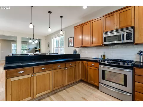 Kitchen - 3492 Whisper Ln, Eugene, OR 97401 photo 3 of 3