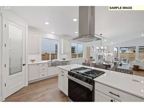 881 E Maple Brook Ave, Hermiston, OR 97838 photo 12