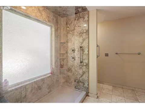 Bath - 620 S 67th St, Springfield, OR 97478 photo 1 of 6