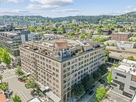 1420 NW Lovejoy St #511, Portland, OR 97209