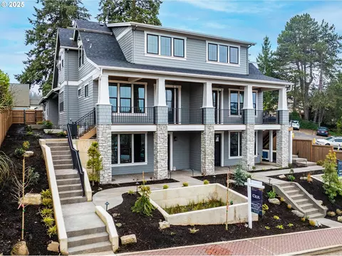 54 Leonard St, Lake Oswego, OR 97034