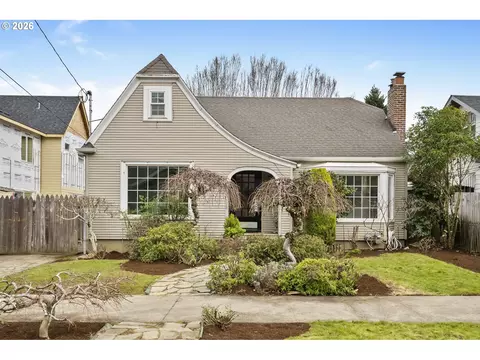 2826 NE 61st Ave, Portland, OR 97213