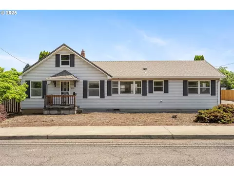 9784 SE 42nd Ave, Milwaukie, OR 97222