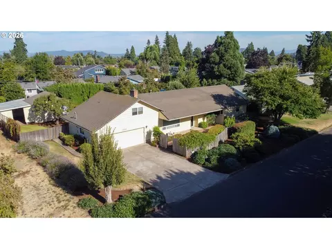 View/Area - 2641 Castle Dr, Springfield, OR 97477 photo 1 of 6