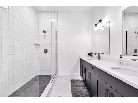 177 E 20th Ave, Eugene, OR 97405 photo 26