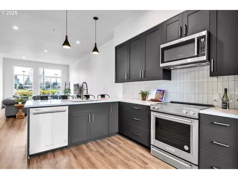 177 E 20th Ave, Eugene, OR 97405 photo 17