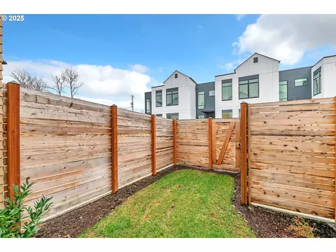177 E 20th Ave, Eugene, OR 97405 photo 37