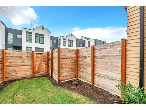 177 E 20th Ave, Eugene, OR 97405 photo 38