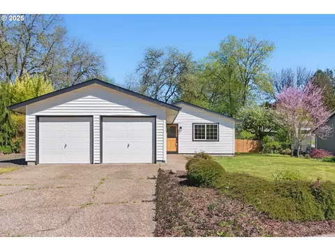 1200 N Marguerite Way, Newberg, OR 97132
