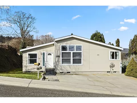 1213 Verdant St, The Dalles, OR 97058